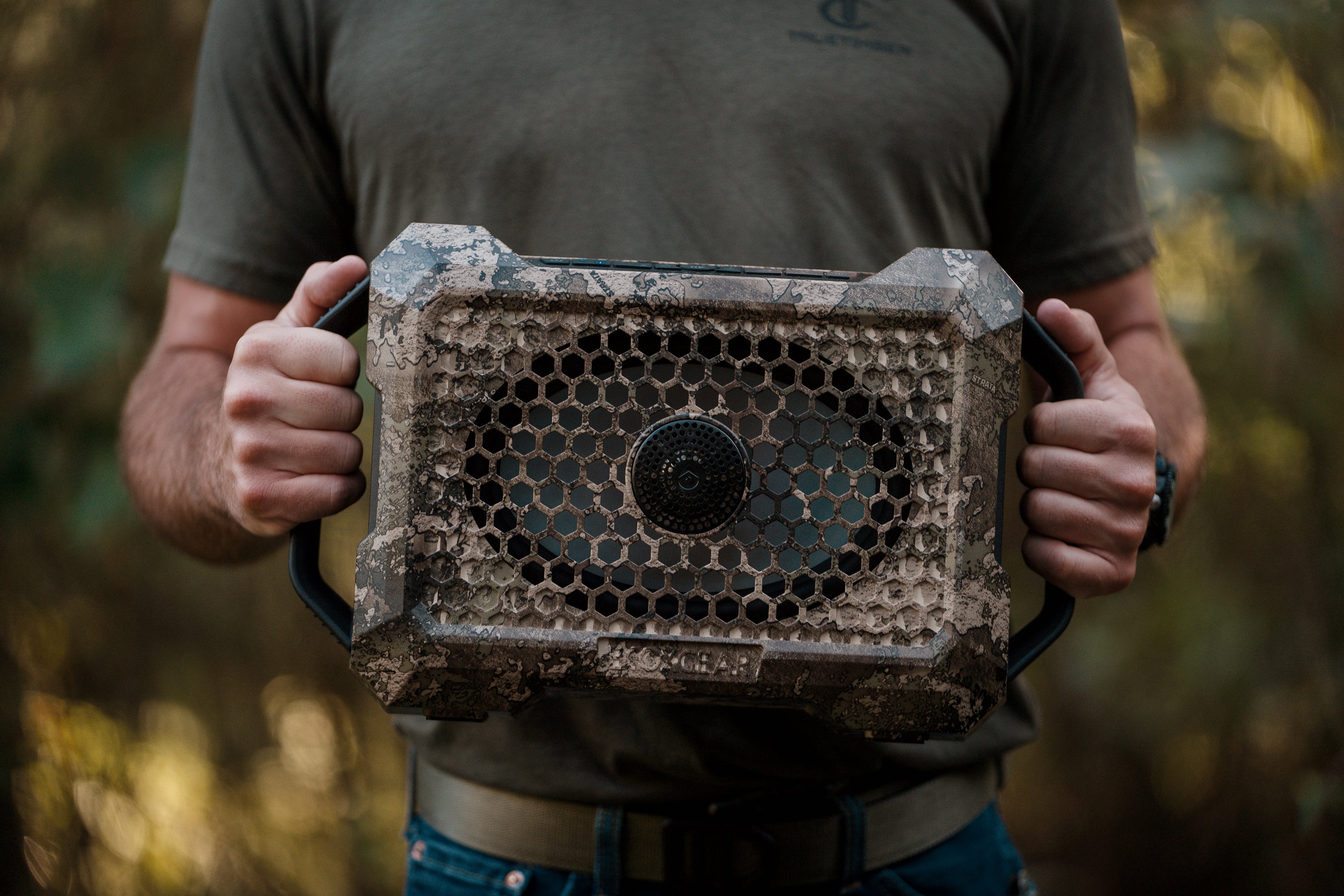 TrueTimber Strata Defender by ECOXGEAR Waterproof Bluetooth Outdoor Speaker